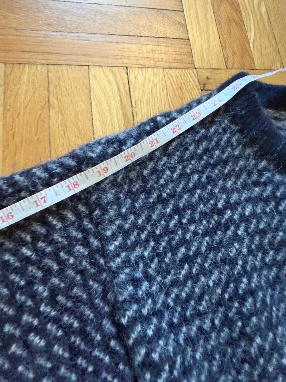 Vintage Roots Wool Cardigan - Picture 5 of 9